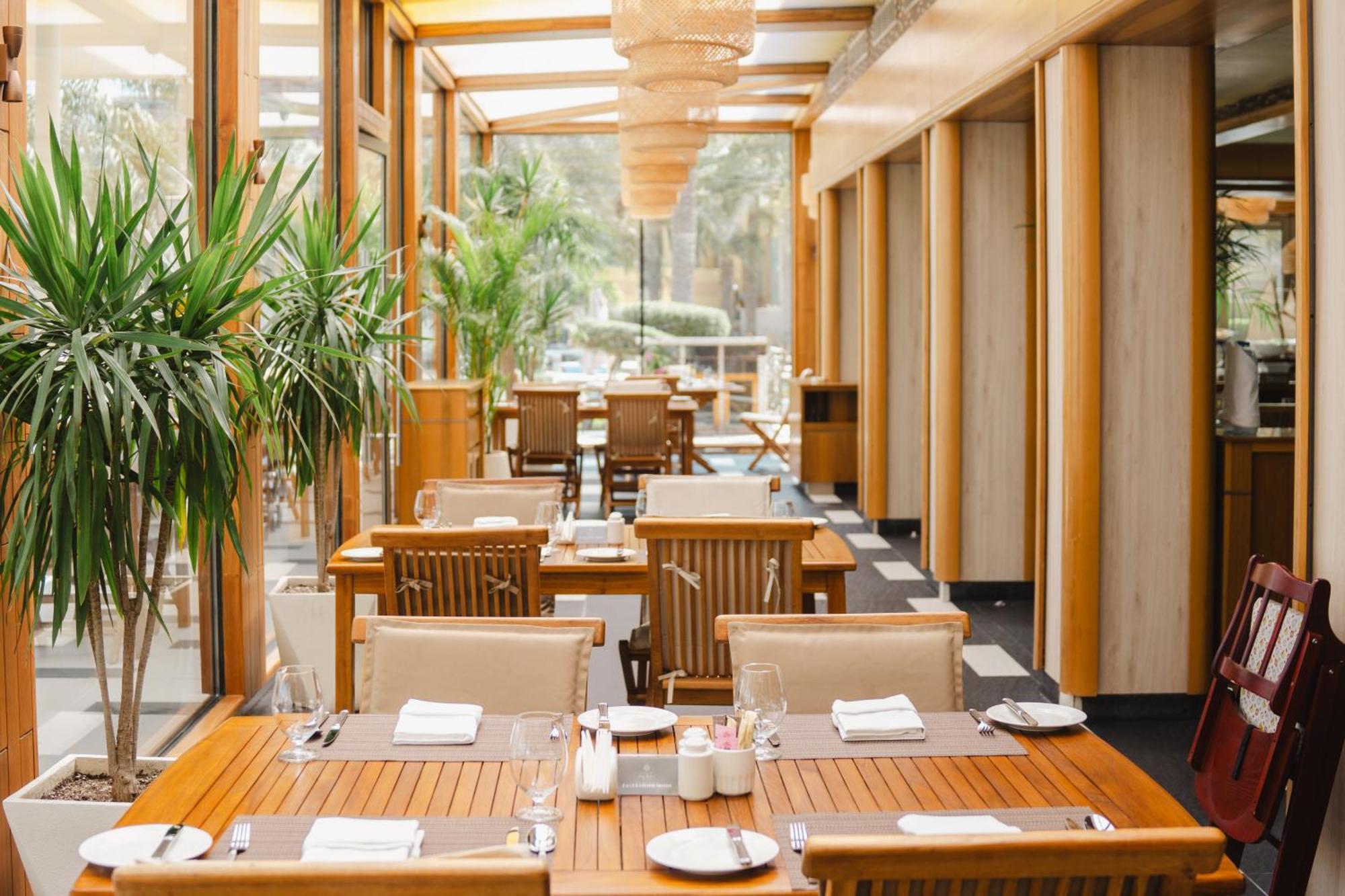 リーフ リゾート マナーマ エクステリア 写真 The restaurant
