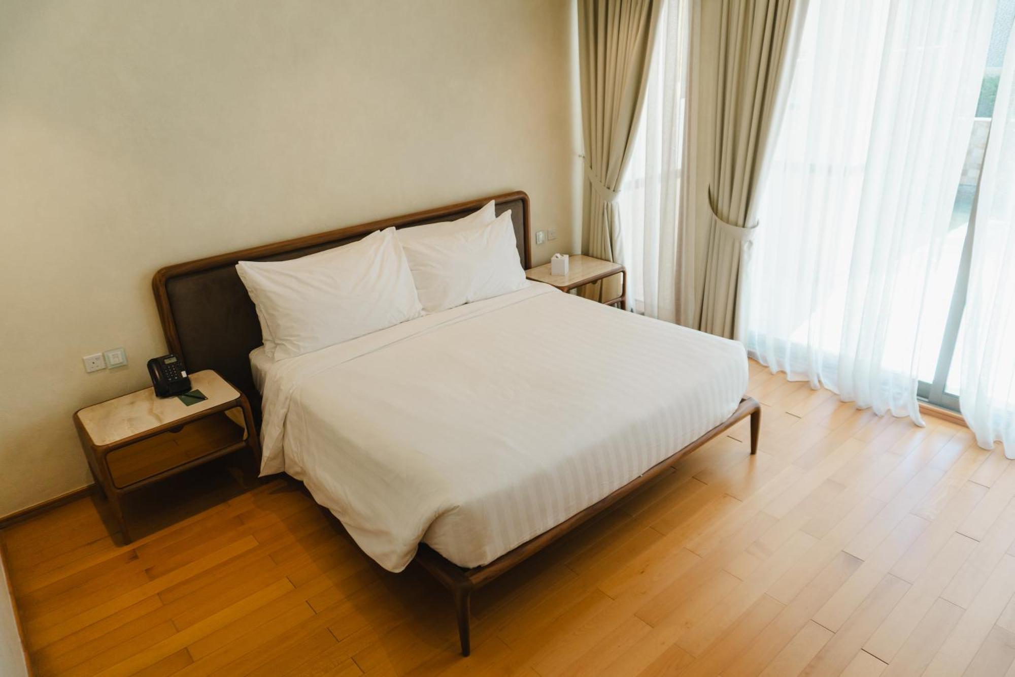 リーフ リゾート マナーマ エクステリア 写真 A bedroom in a hotel