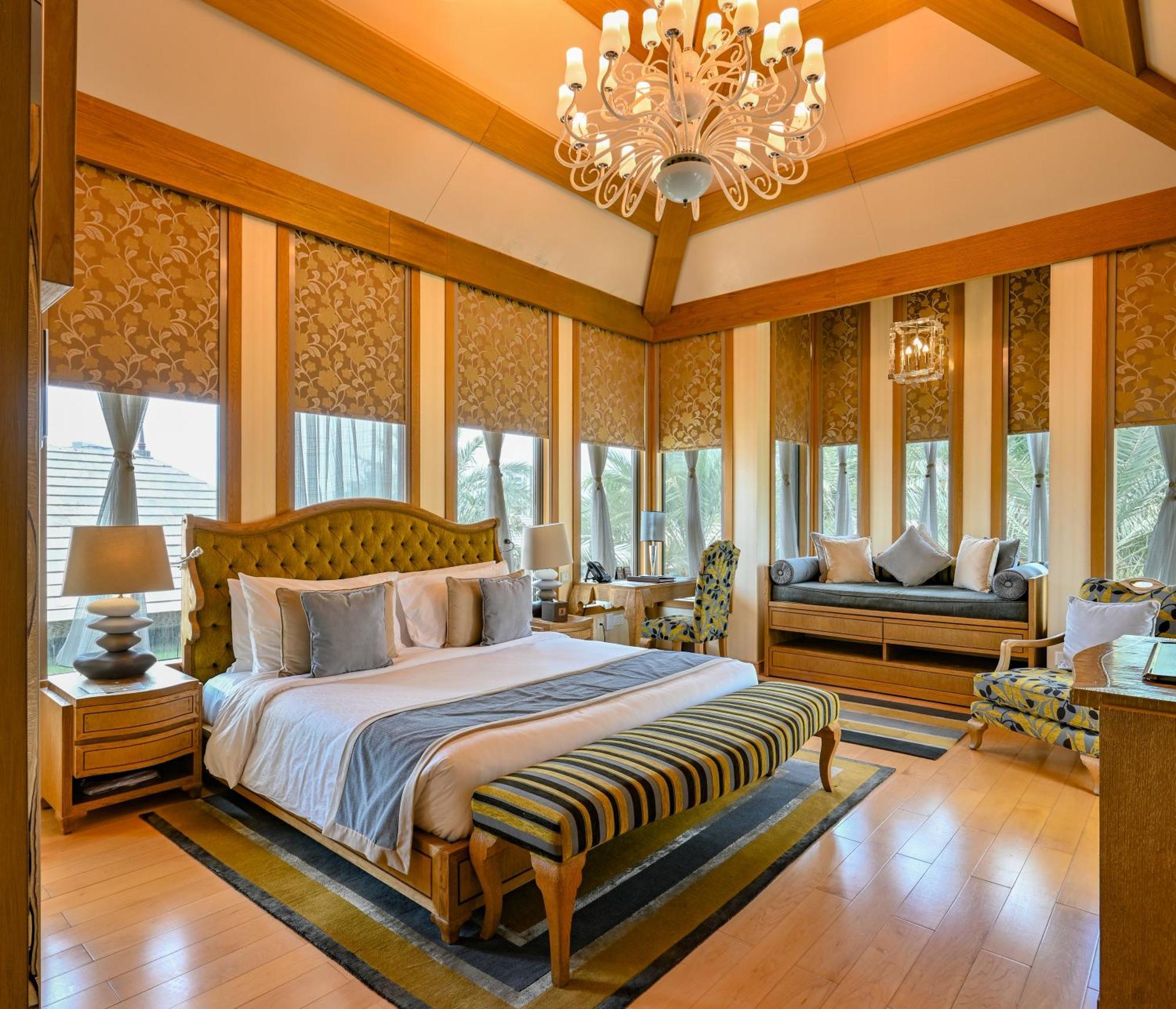リーフ リゾート マナーマ エクステリア 写真 A bedroom at the Taj Bengal