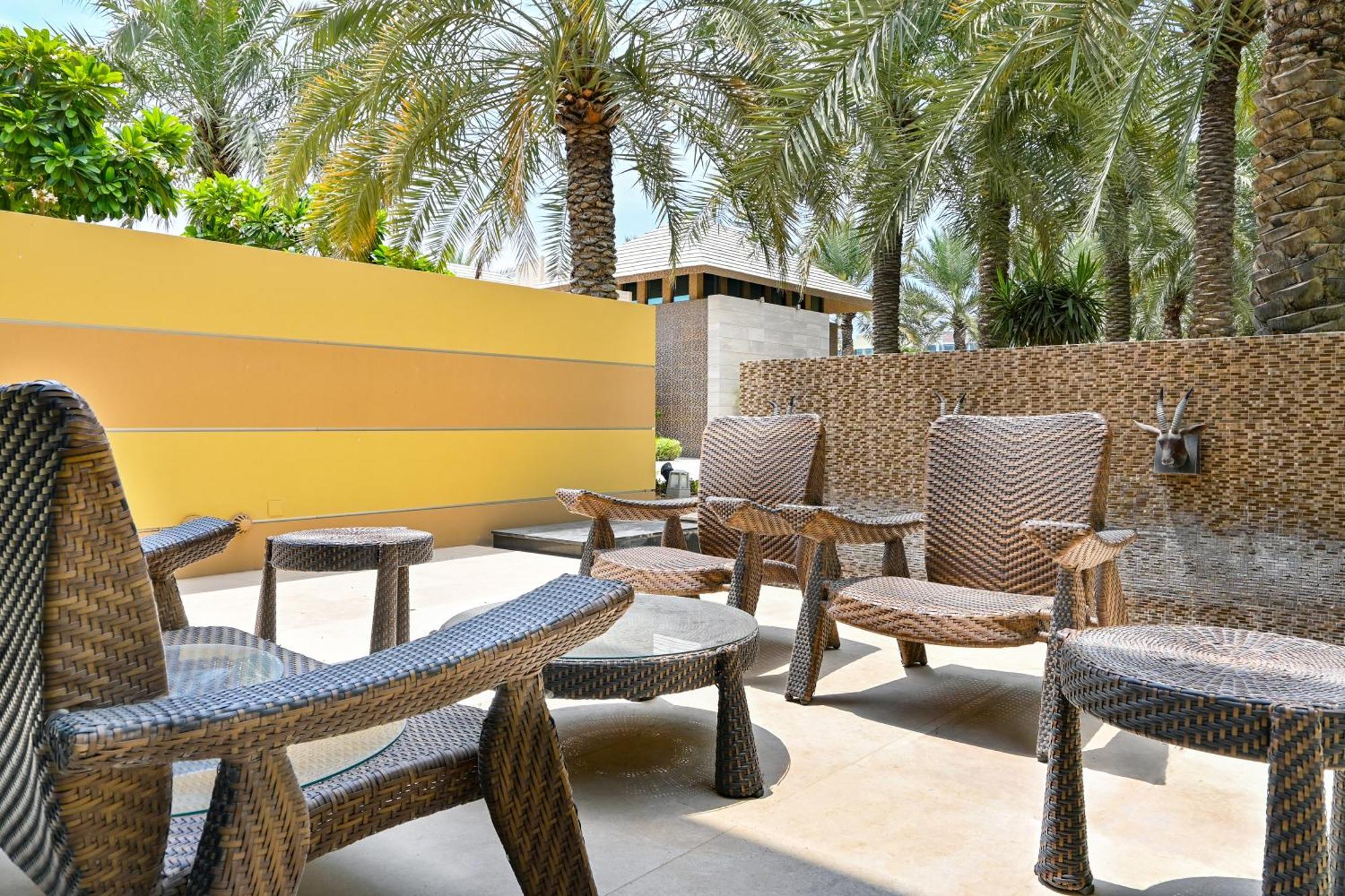 リーフ リゾート マナーマ エクステリア 写真 The Palm Beach Hotel