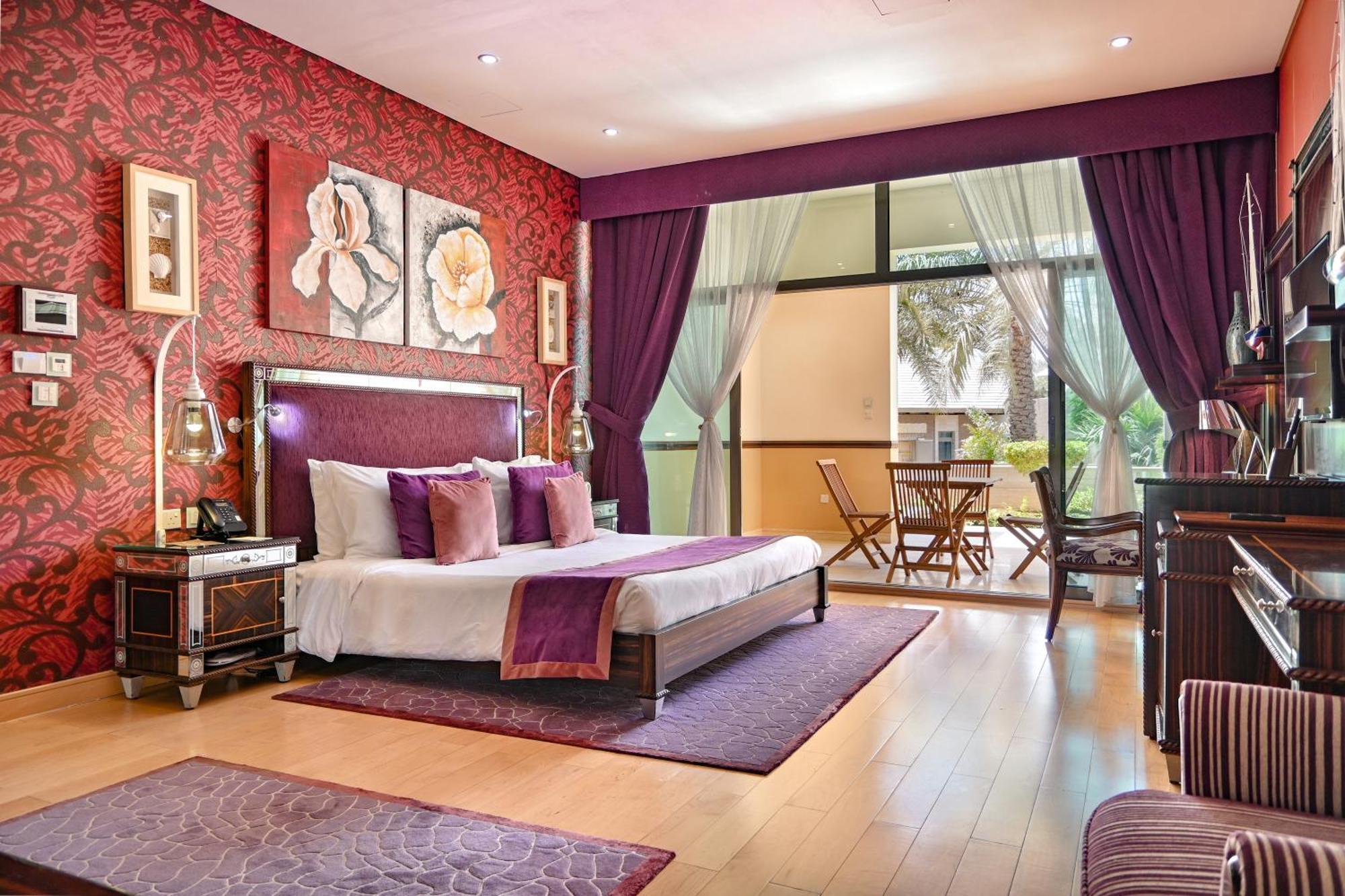 リーフ リゾート マナーマ エクステリア 写真 A bedroom at the Taj Bengal